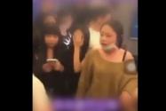 15岁女孩在ktv被30余人霸凌 现场无人出手相助还拍摄视频上传！